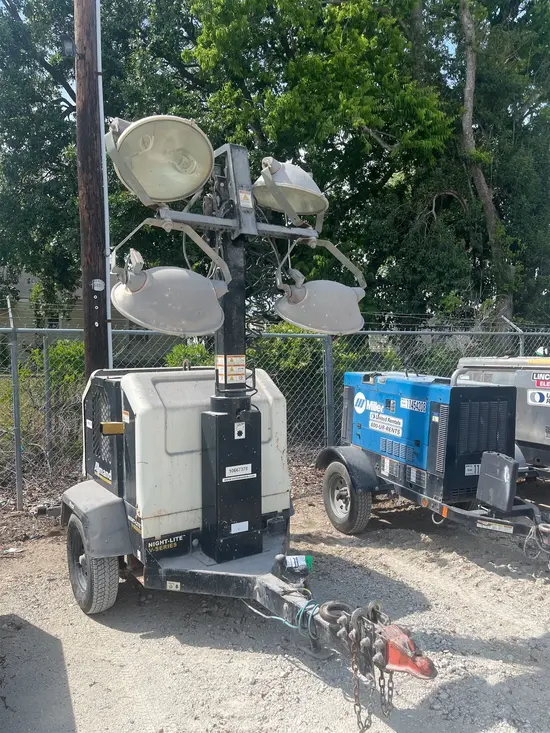 2017 Allmand NIGHT-LITE PRO Portable Light Tower