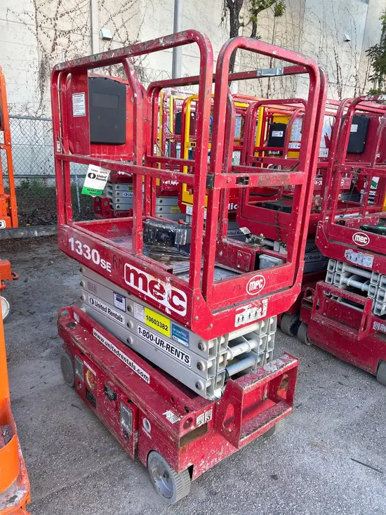 2017 MEC 1330SE Scissor Lift