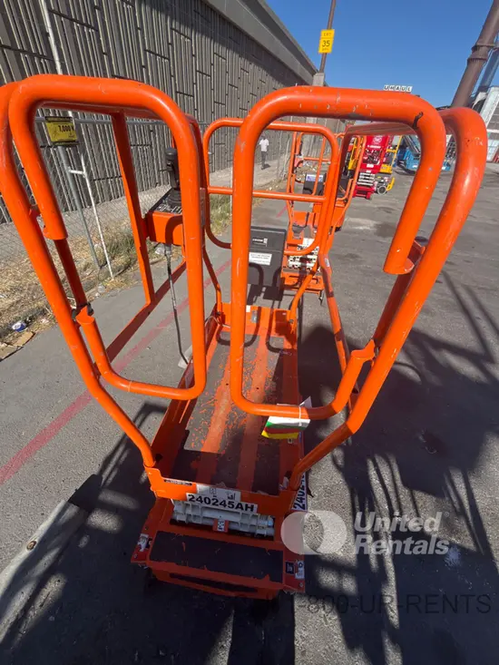 2019 Snorkel S3010E Scissor Lift