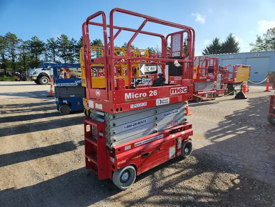 2019 MEC MICRO 26 Scissor Lift