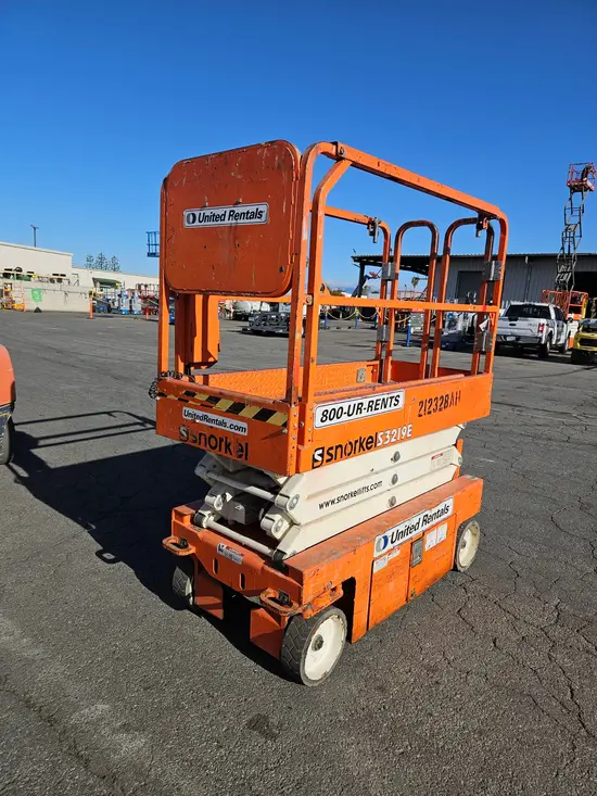 2018 Snorkel S3219E Scissor Lift