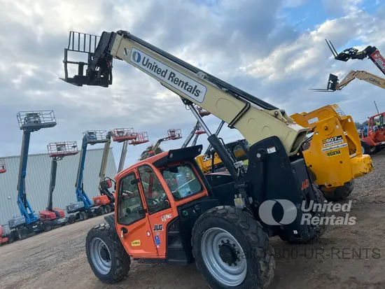 2018 JLG 742 Forklift