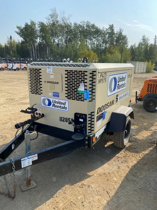 2021 Doosan P425/HP375WCUT4 Air Compressor