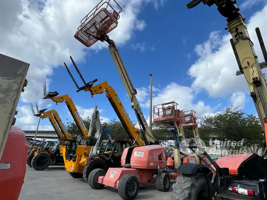 2017 JLG 400S Boom Lift