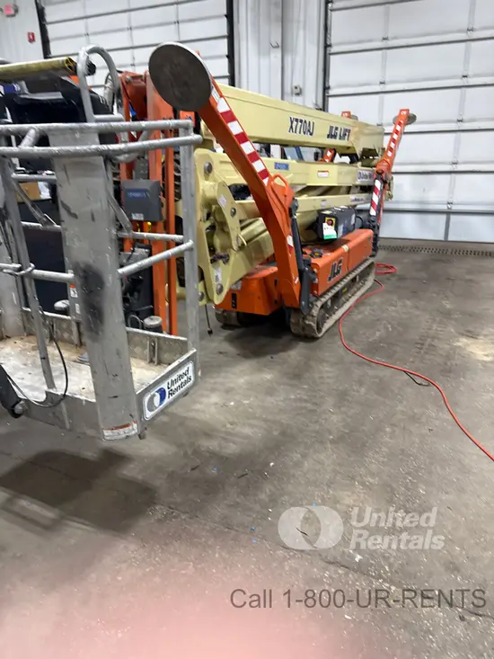 2019 JLG X770AJ Atrium Lift