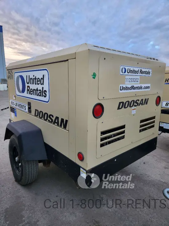2021 Doosan P425/HP375WCUT4 Air Compressor