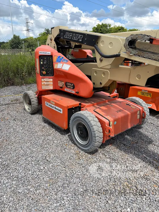 2018 JLG E400AJPN Articulating Boom Lift