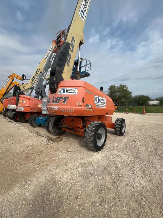 2017 JLG 600S Boom Lift