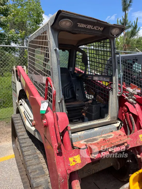 2020 Takeuchi TL8R2R Track Loader