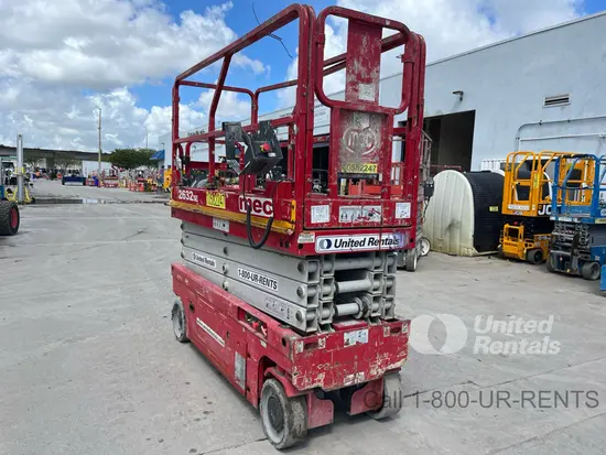 2017 MEC 2632SE Scissor Lift