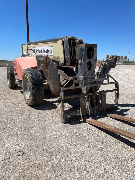 2016 JLG 1055 Forklift