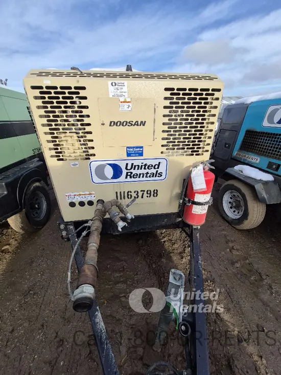2021 Doosan P425/HP375WCUT4 Air Compressor