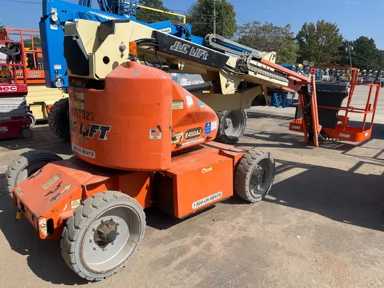 2015 JLG E450AJ Articulating Boom Lift