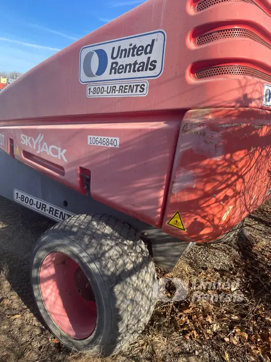 2017 Skyjack SJ40T Boom Lift