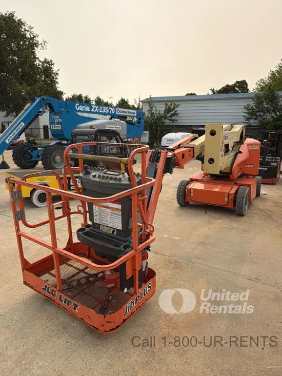 2018 JLG E400AJPN Articulating Boom Lift