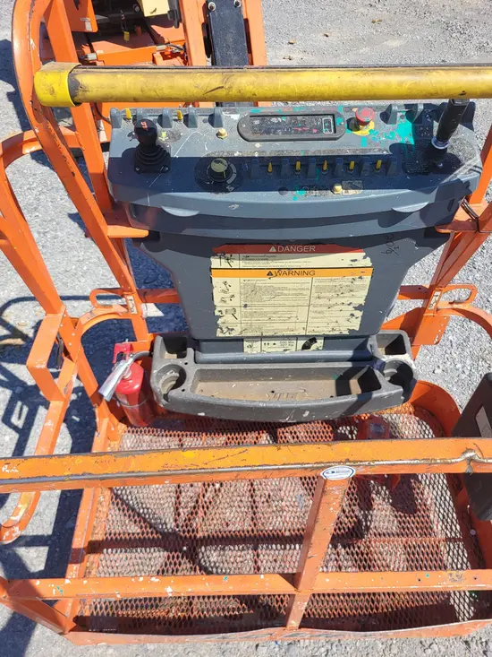 2018 JLG E300AJP Articulating Boom Lift