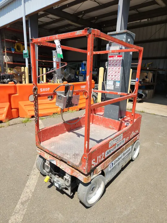 2018 Skyjack SJ12 Self-Propelled One-Person Lift