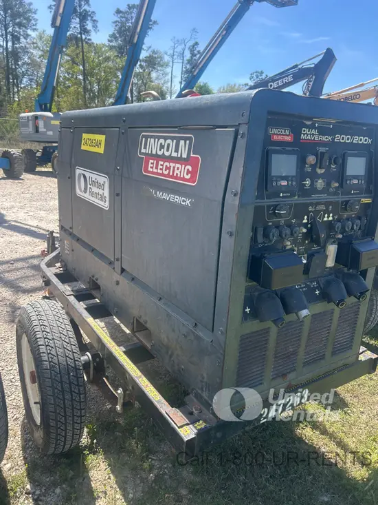 2020 Lincoln Electric DUAL MAVERICK Welder