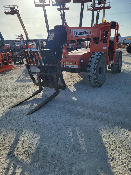 2019 SKYTRAK 6042 Forklift
