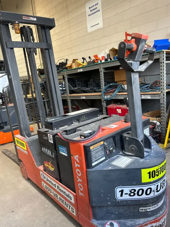 2017 Toyota 6BWC20 Warehouse Forklift