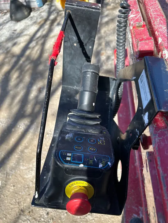 2018 MEC MICRO 19 Scissor Lift