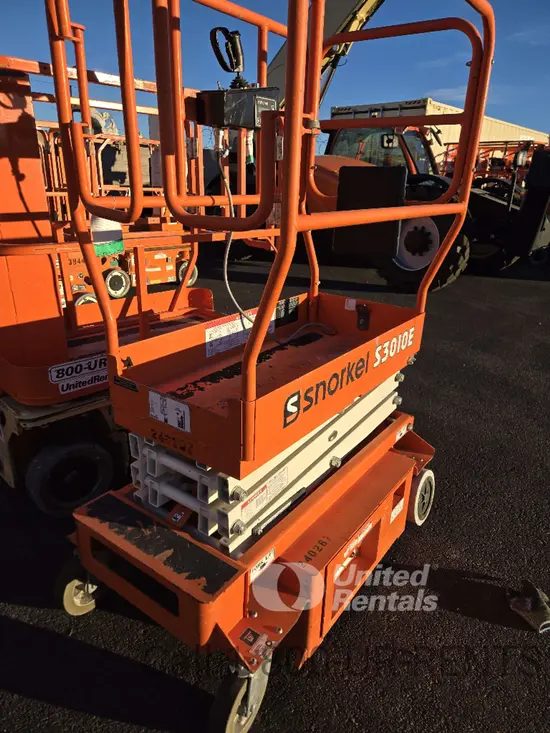 2019 Snorkel S3010E Scissor Lift