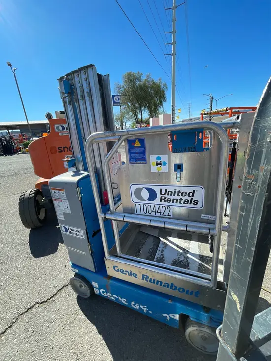 2019 Genie GR-20 Self-Propelled One-Person Lift
