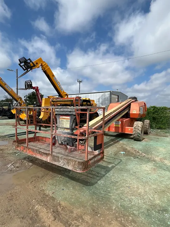 2017 JLG 600S Boom Lift