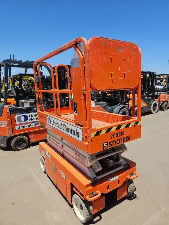 2018 Snorkel S3219E Scissor Lift