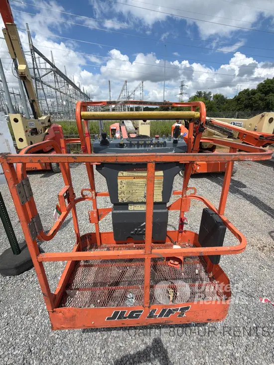 2018 JLG E400AJPN Articulating Boom Lift