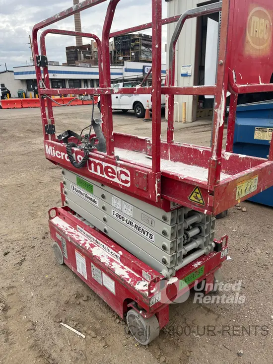2018 MEC MICRO 19 Scissor Lift