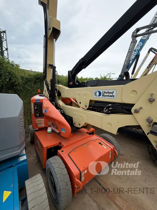 2018 JLG E400AJPN Articulating Boom Lift