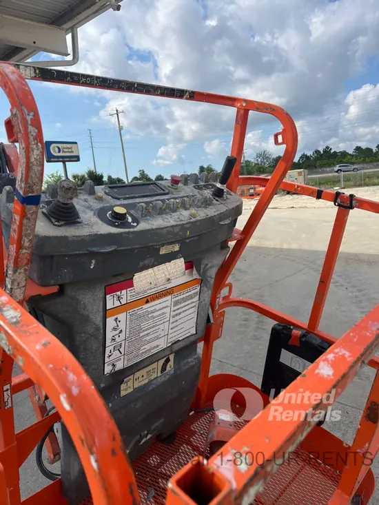 2017 JLG E300AJP Articulating Boom Lift