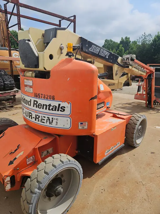 2017 JLG E450AJ Articulating Boom Lift