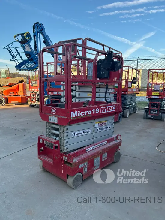2019 MEC MICRO 19 Scissor Lift