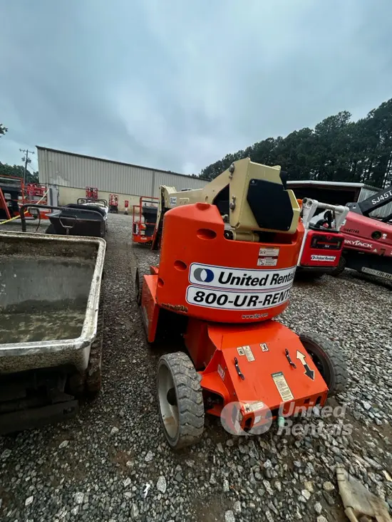 2018 JLG E400AJPN Articulating Boom Lift