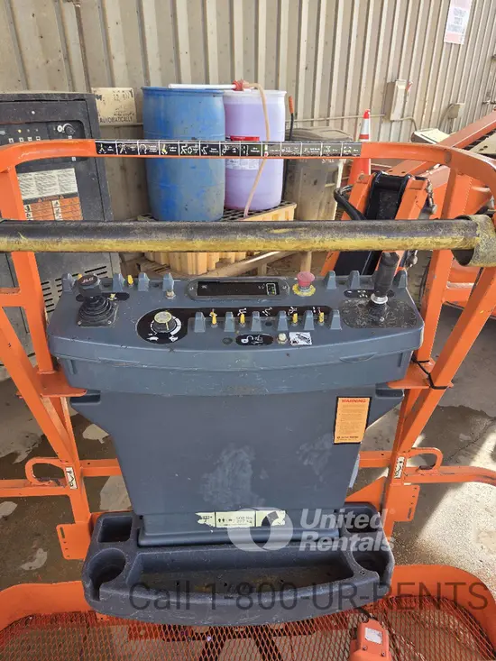 2018 JLG E450AJ Articulating Boom Lift