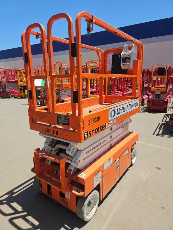 2018 Snorkel S3219E Scissor Lift