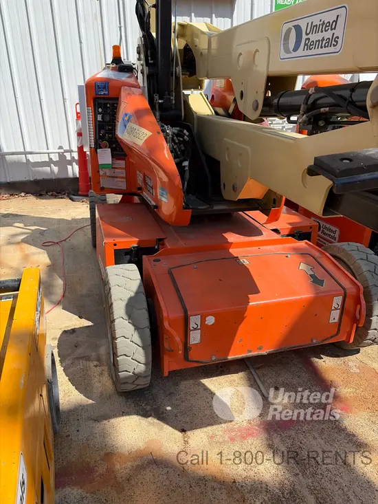 2018 JLG E400AJPN Articulating Boom Lift