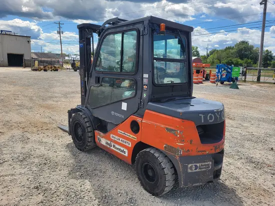 2021 Toyota 8FDU30 Warehouse Forklift