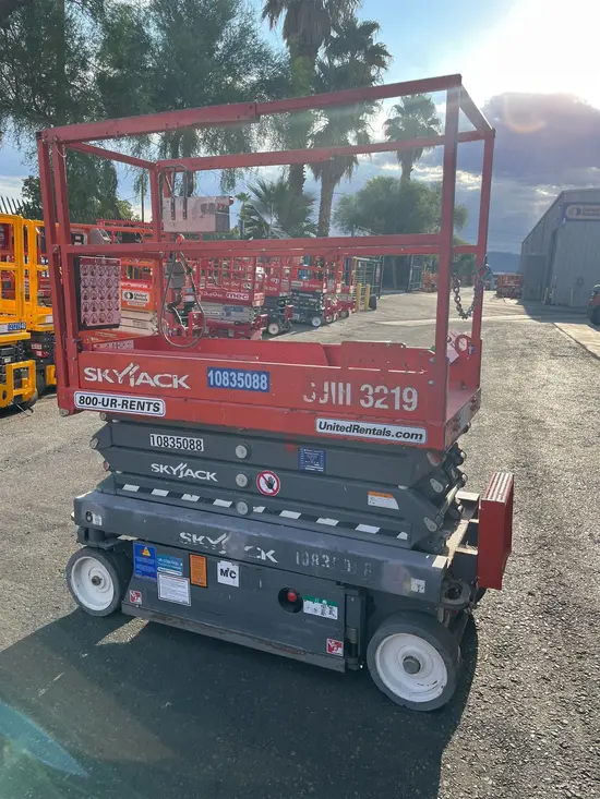 2018 Skyjack SJIII3219 Scissor Lift