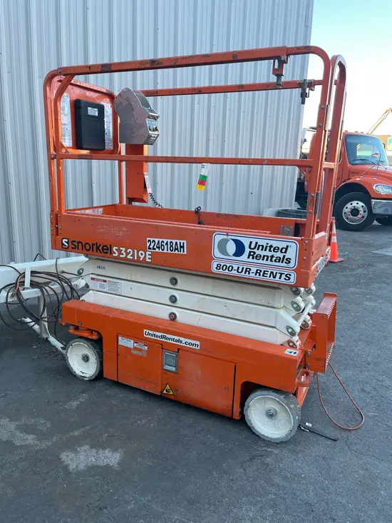 2019 Snorkel S3219E Scissor Lift