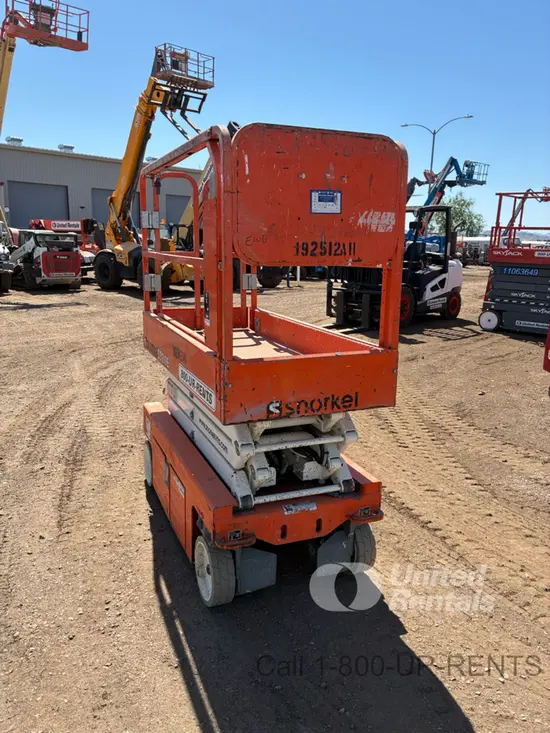 2017 Snorkel S3219E Scissor Lift