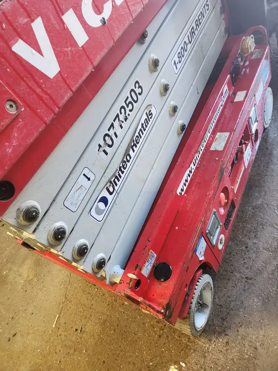 2018 MEC MICRO 19 Scissor Lift