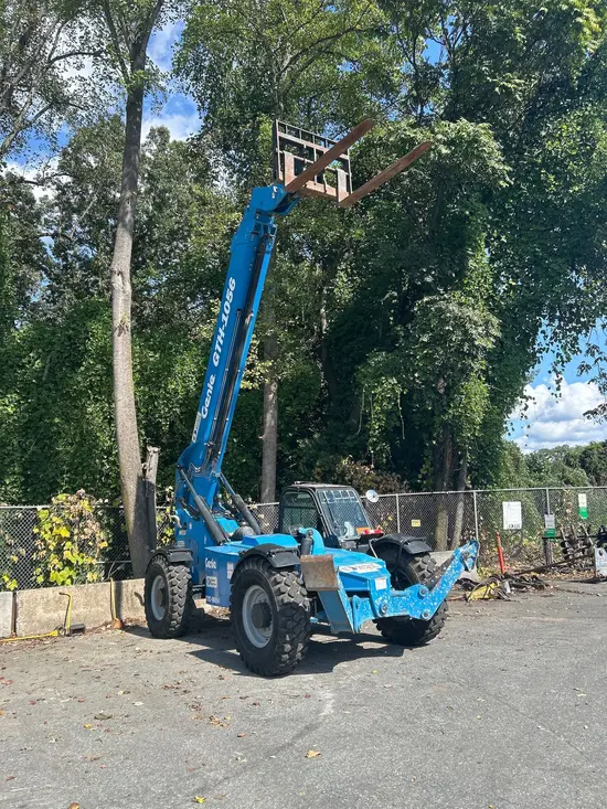 2017 Genie GTH-1056 Forklift
