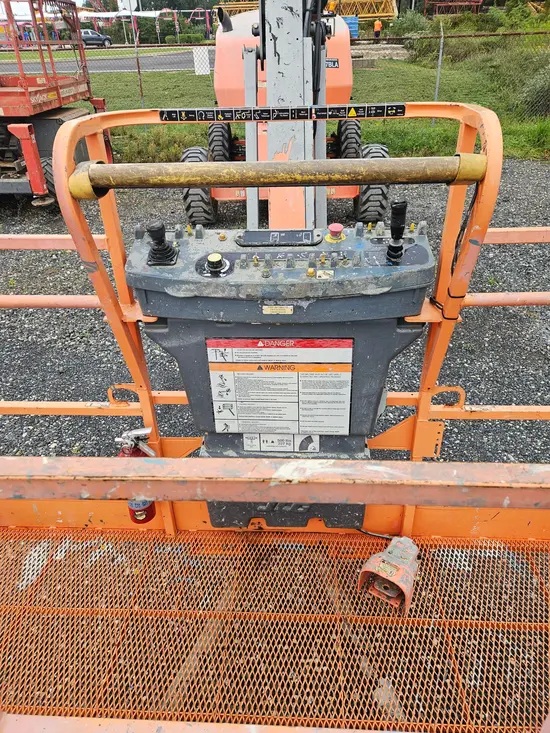 2016 JLG 460SJ Boom Lift