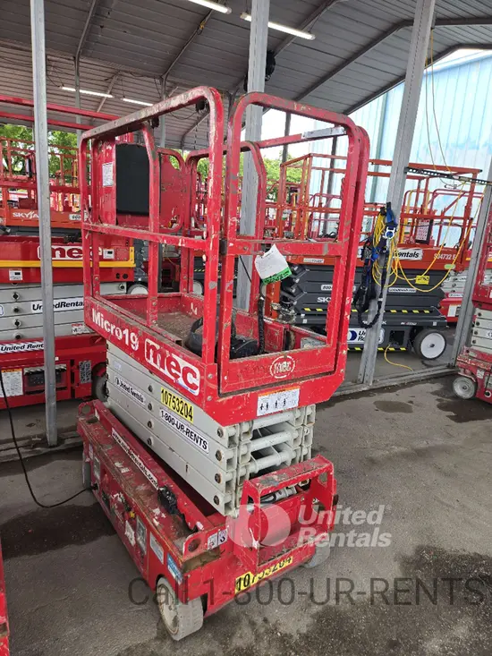 2018 MEC MICRO 19 Scissor Lift