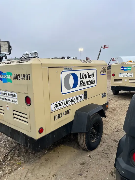 2018 Doosan P425/HP375WCUT4 Air Compressor
