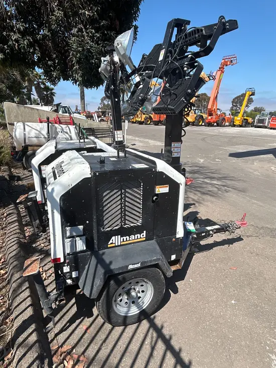 2020 Allmand NLV-K1005 Portable Work Light