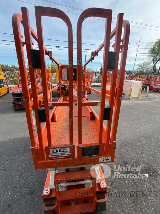 2020 Snorkel S3226E Scissor Lift